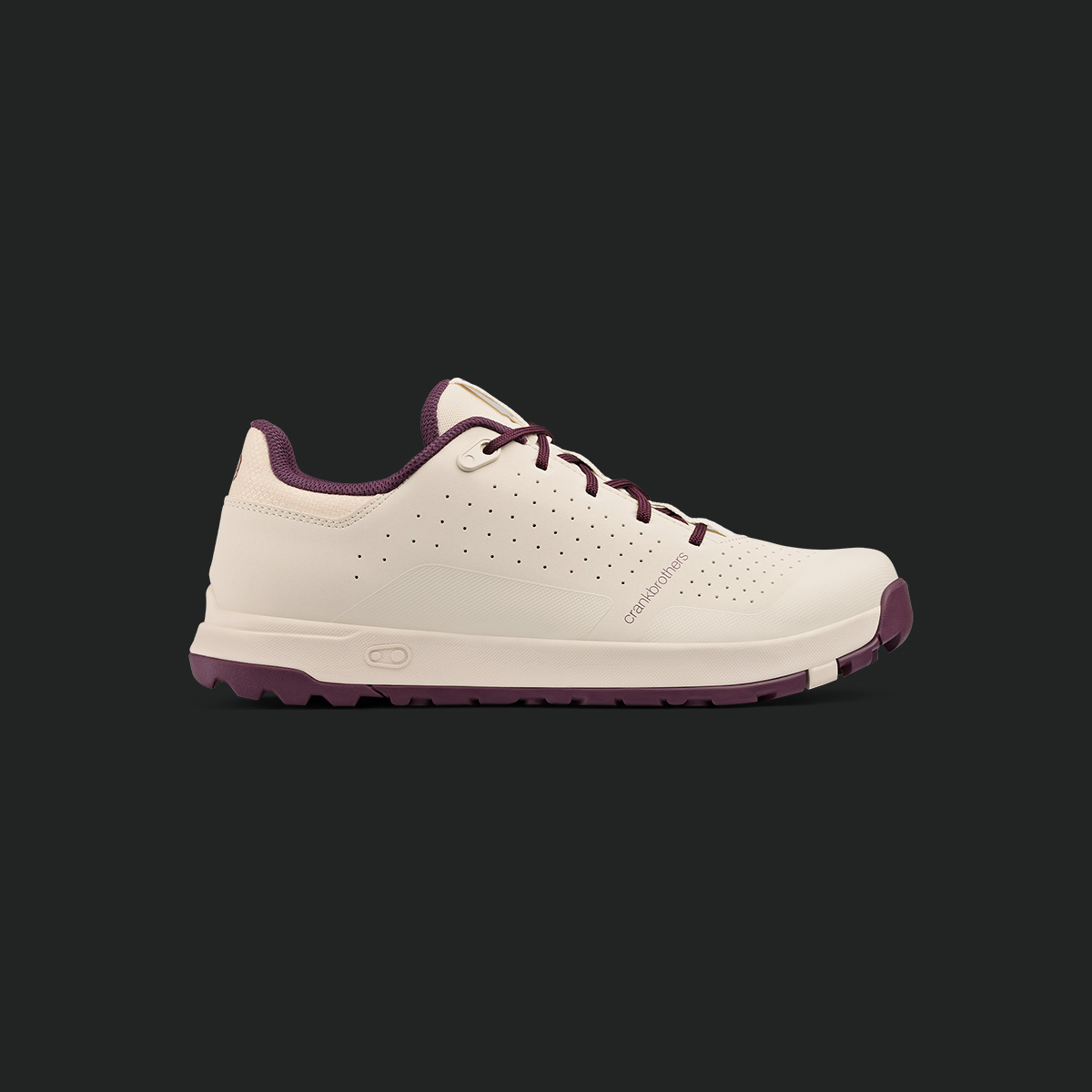 Mallet-Trail-Lace-White-Swan-Purple-Outside